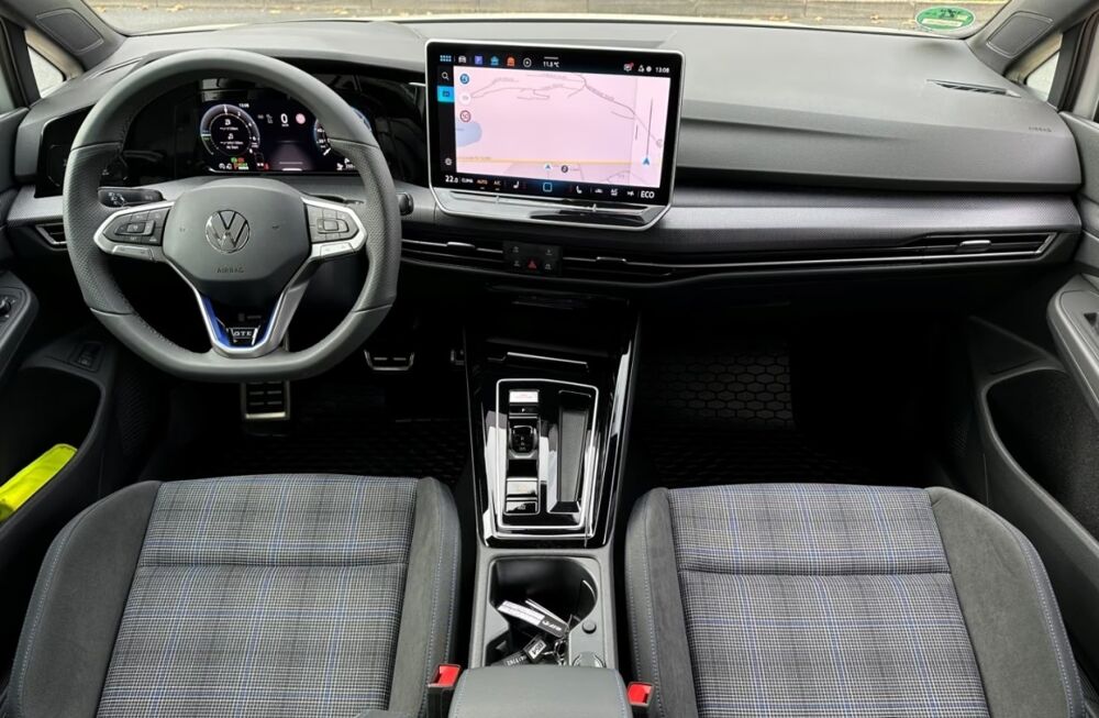 Golf 1.5 EHYBRID GTE 272 ch Garantie 5 ans Cam&eacute;ra 360&deg; Autres mod 2025 occasion 69007 Lyon
