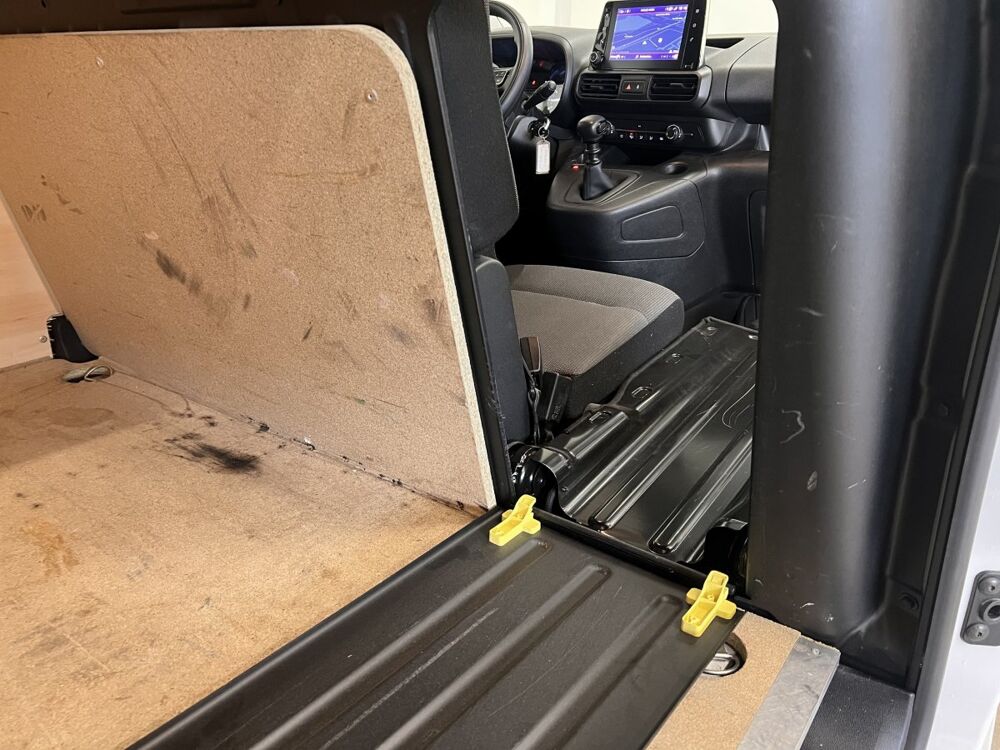 Jumpy Taille M 650kg BlueHDi 100 S&S BVM 2023 occasion 38550 Saint-Maurice-l'Exil