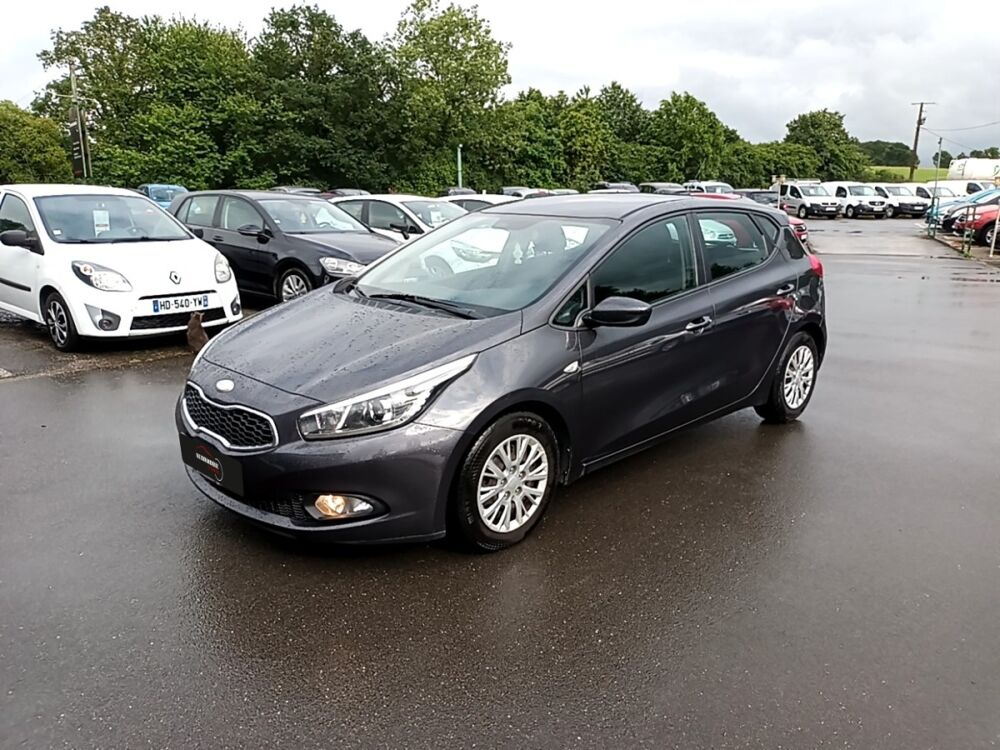 Pro cee d ii 1,4 Diesel CRDi 90 ch BVM 6 Motion 2014 occasion 35210 Ch&acirc;tillon-en-Vendelais