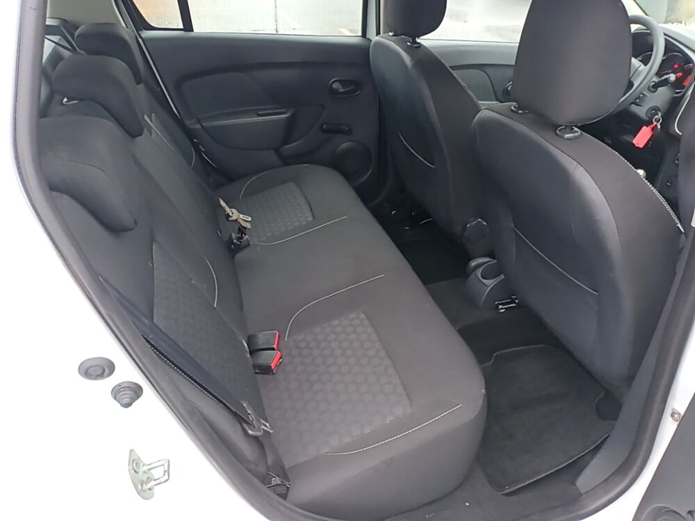 Logan Laur&eacute;ate TCe 90 eco&sup2; 2015 occasion 35210 Ch&acirc;tillon-en-Vendelais