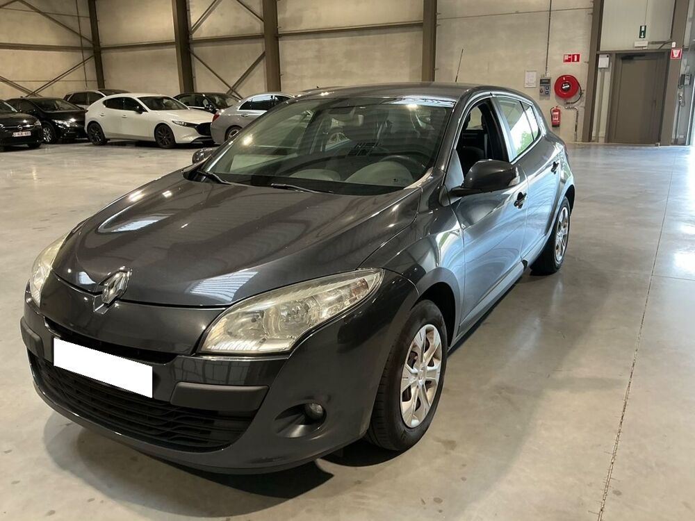 M&eacute;gane Expression 1.6 16v Ethanol Eco2 2011 occasion 35210 Ch&acirc;tillon-en-Vendelais