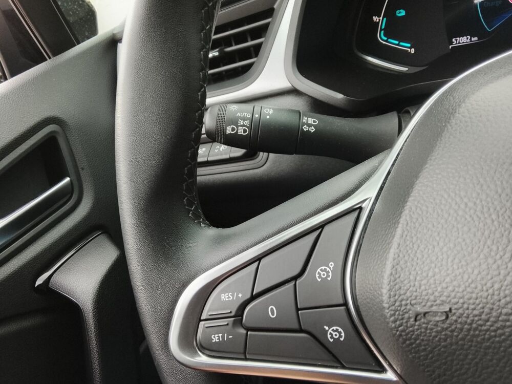 Captur Business E-Tech hybride 145 -21 2022 occasion 42240 Unieux