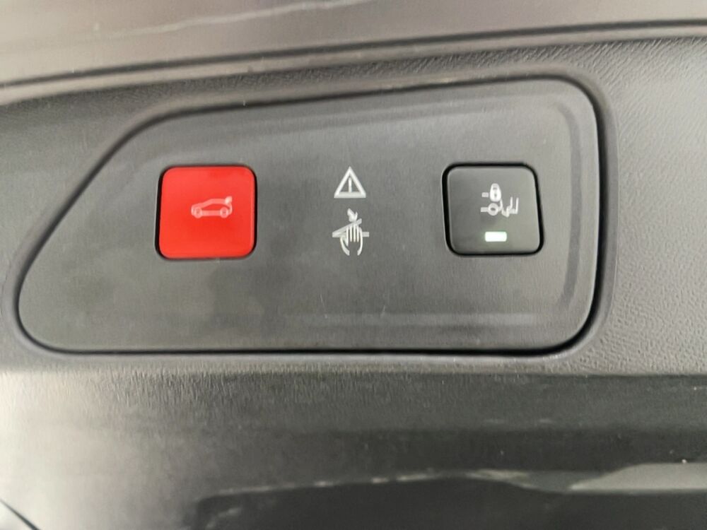 3008 Hybrid4 300 e-EAT8 GT 5 portes (f&eacute;vr. 2020) (co2 30) 2020 occasion 63300 Thiers