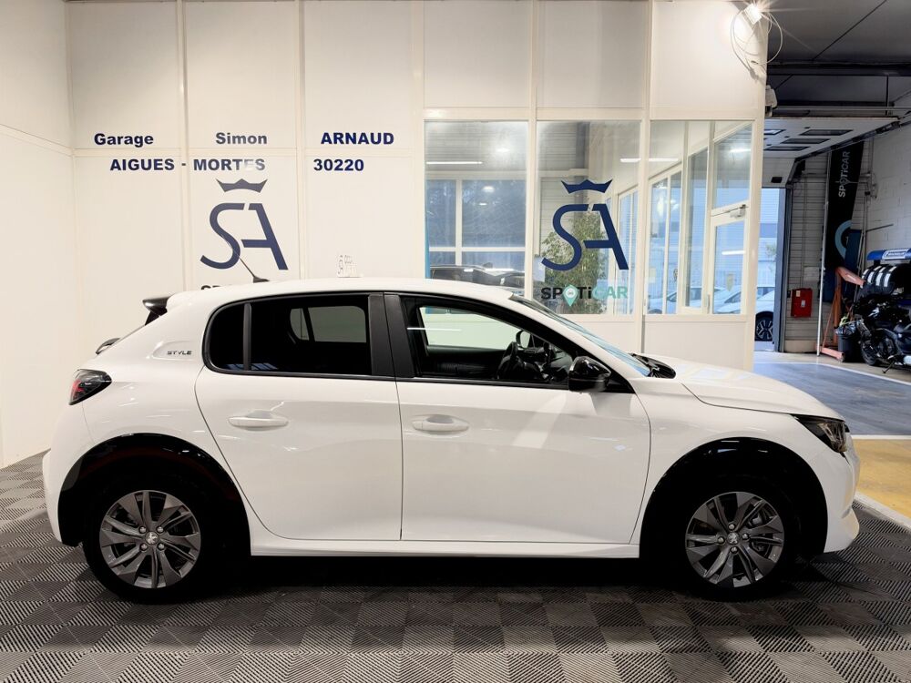 208 Electrique 136ch Style 2023 occasion 30220 Aigues-Mortes