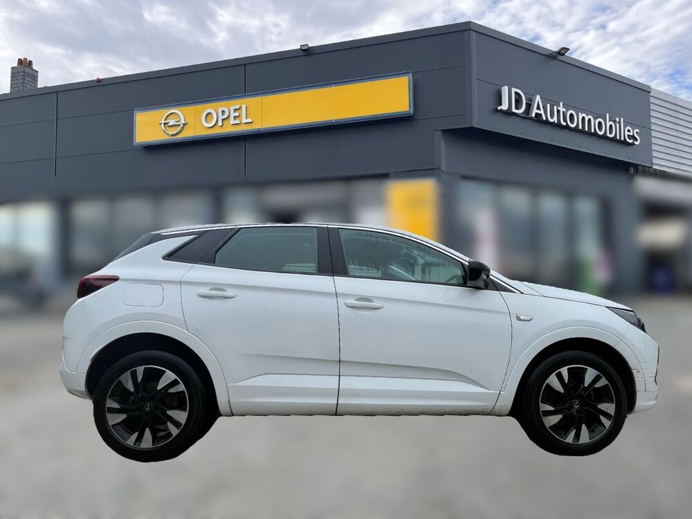 Grandland 1.5 Diesel 130 ch Auto DESIGN & TECH 2023 occasion 44150 Saint-G&eacute;r&eacute;on