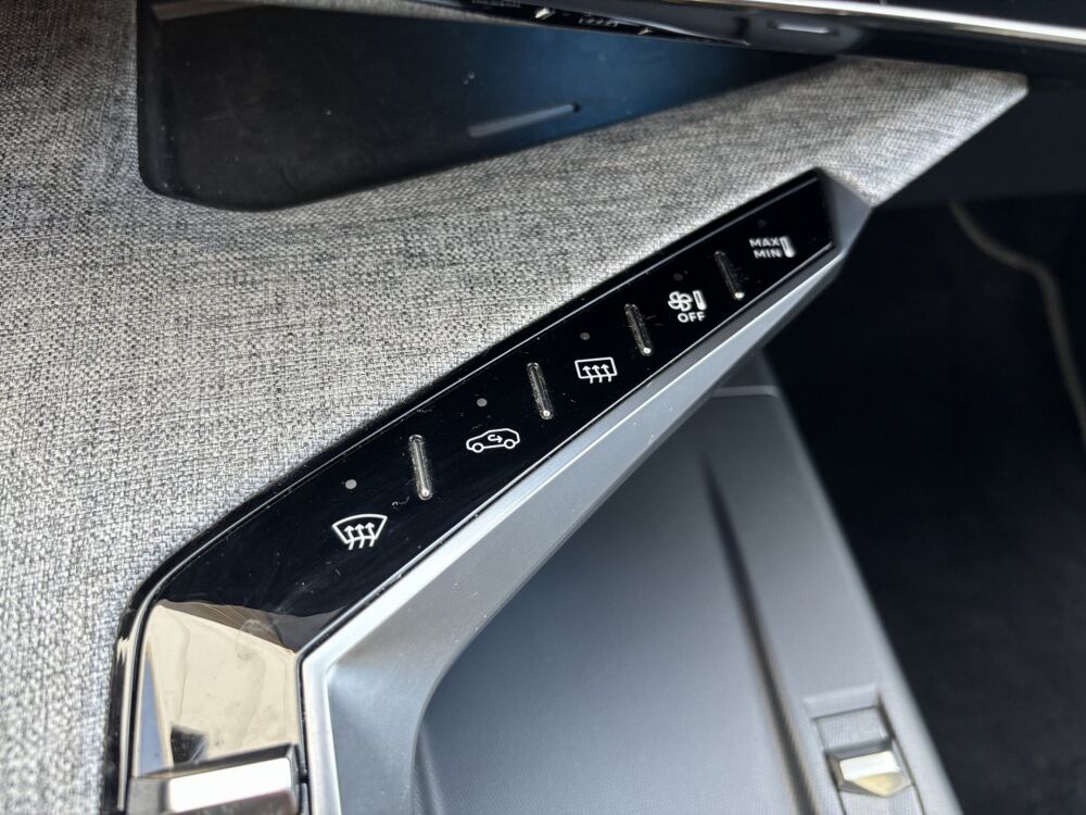 3008 1.2 HYBRID 136 E-DCS6 GT 2024 occasion 69330 Meyzieu