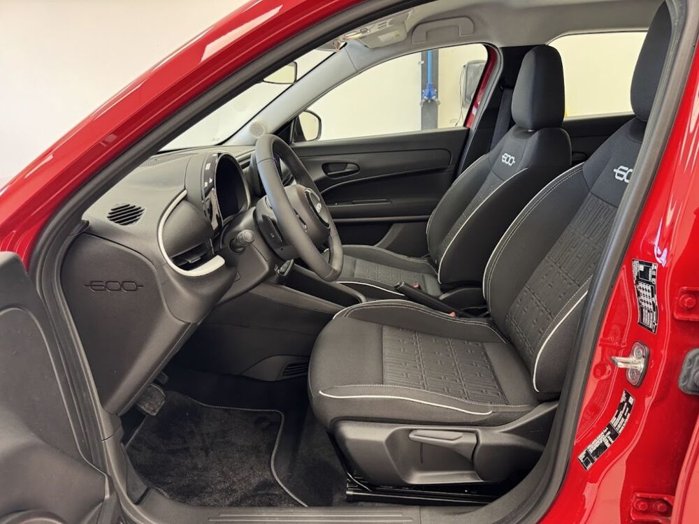 Fiat 600 1.2 Hybrid 100 DCT6 Pack Confort 2025 occasion 76360 Barentin