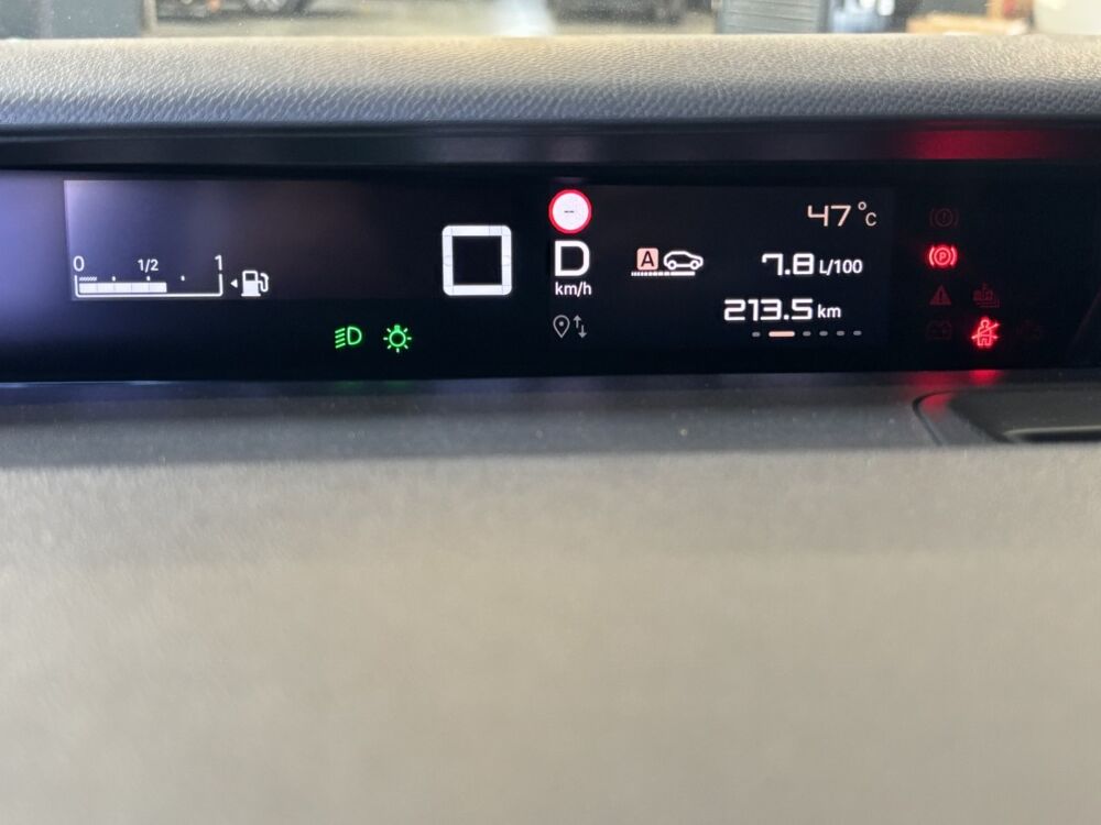 C3 Aircross Hybride 145 e-DSC6 MAX GRIS MERCURY 2026 occasion 69330 Meyzieu