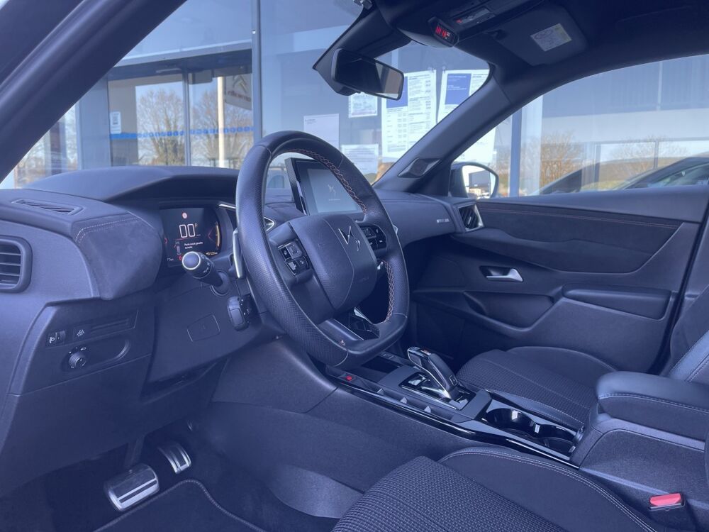 DS3 1.5 BLUEHDI 130 AUTO PERFORMANCE LINE 2022 occasion 38460 Cr&eacute;mieu