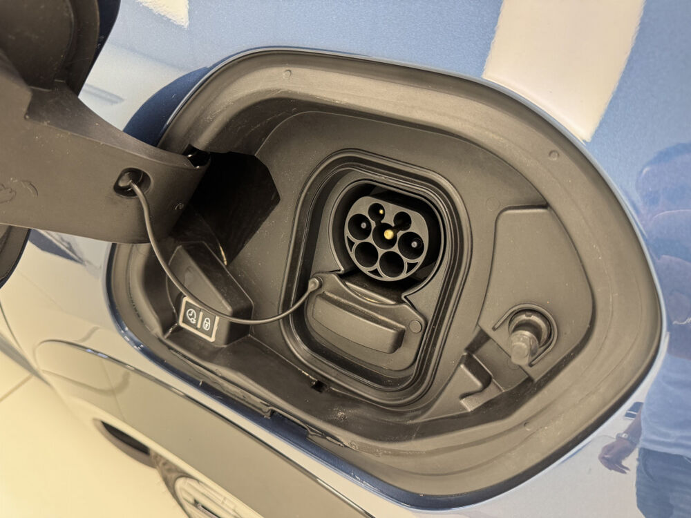 Ypsilon Elettrica 156ch EDITION CASSINA 2024 occasion 76360 Barentin