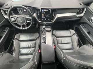 XC60 D4 AdBlue 190 GearTronic 8 R-Design 2019 occasion 44150 Saint-G&eacute;r&eacute;on