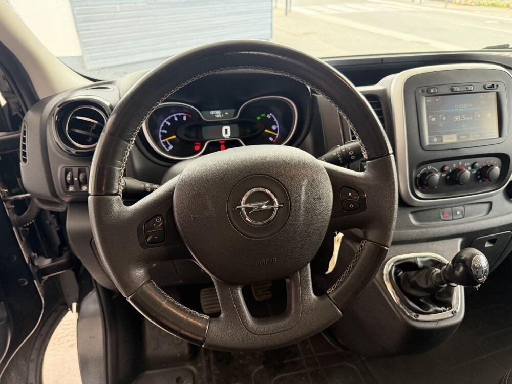 Jumpy trafic 1.6 CDTI 115 L1H1  6 places  2015 occasion 53210 Soulg&eacute;-sur-Ouette
