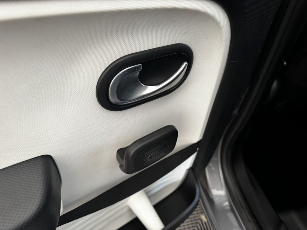 Twingo Intense Energy TCe 90 2016 occasion 91580 &Eacute;tr&eacute;chy