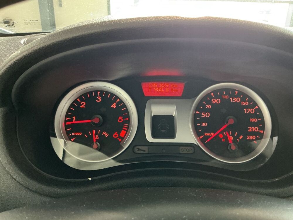 Clio 20 ans 1.5 dCi 90 Eco2 2010 occasion 35210 Ch&acirc;tillon-en-Vendelais