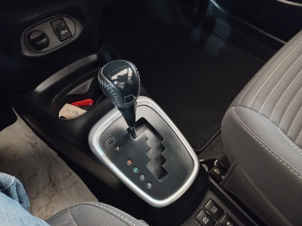 Yaris 1.5 VVT-I HYBRID France Business 2019 occasion 91580 &Eacute;tr&eacute;chy