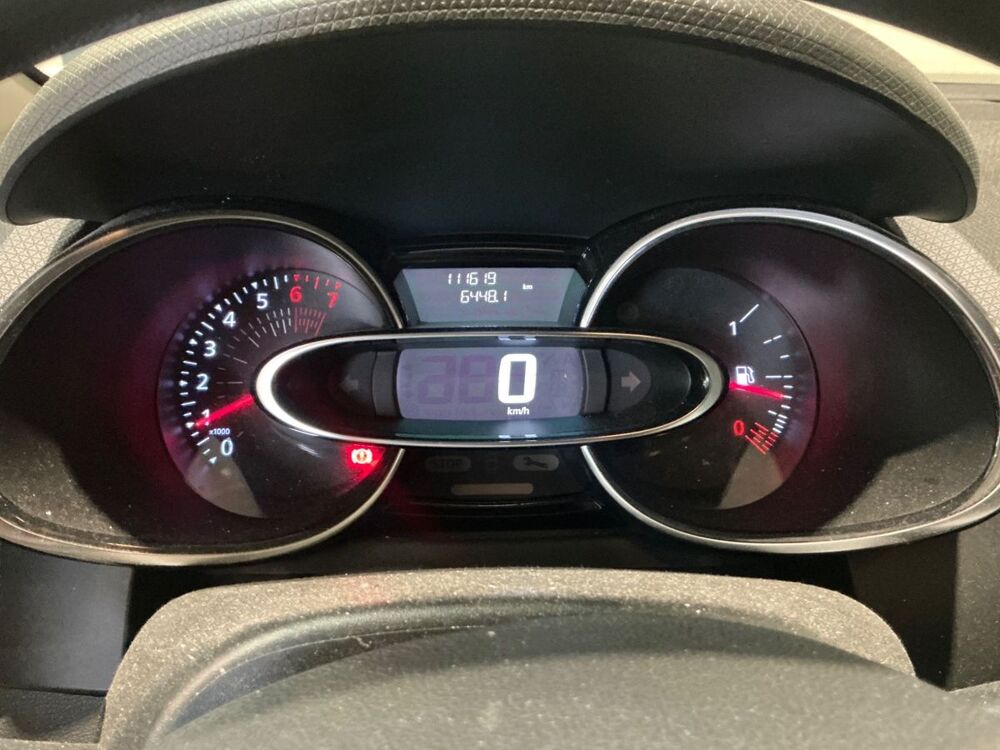 Clio IV G&eacute;n&eacute;ration TCe 90 - 19 sans plomb 95 5 portes (d&eacute;c. 2019) ( 2020 occasion 35210 Ch&acirc;tillon-en-Vendelais