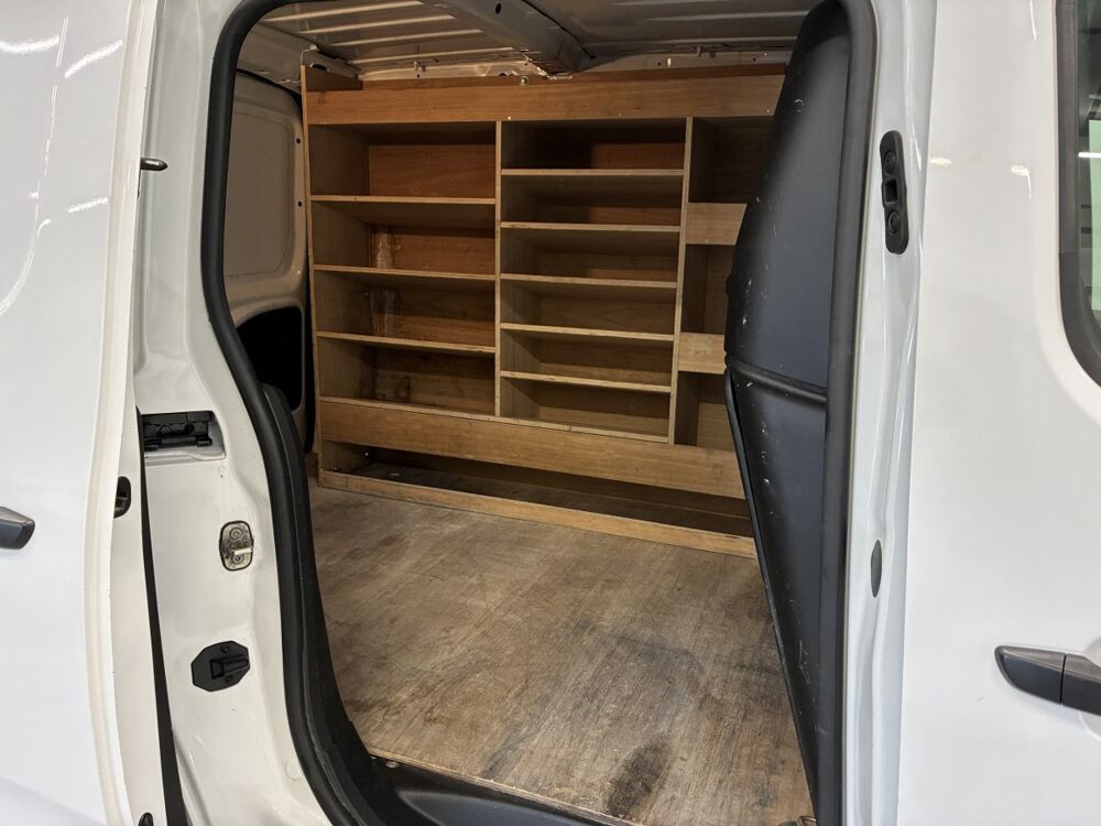 Jumpy M 650kg BlueHDi 100 S&S BVM Driver 2022 occasion 38550 Saint-Maurice-l'Exil