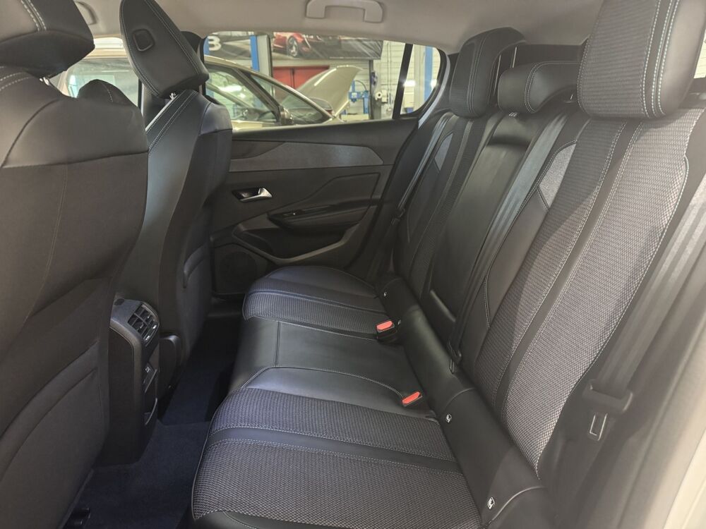 308 1.6 HYBRID 180 E-AUTO 8 ALLURE 2024 occasion 30220 Aigues-Mortes