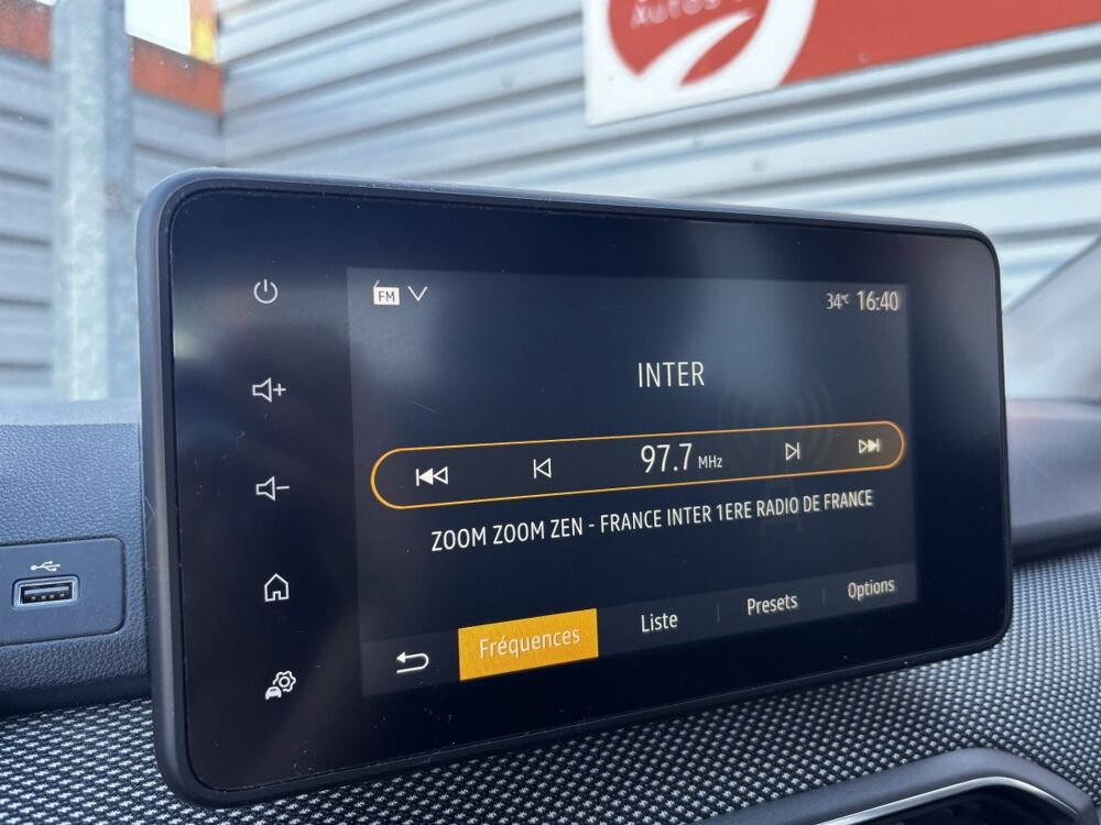 Sandero Expression ECO-G 100 TABLETTE GPS 2021 occasion 86440 Mign&eacute;-Auxances
