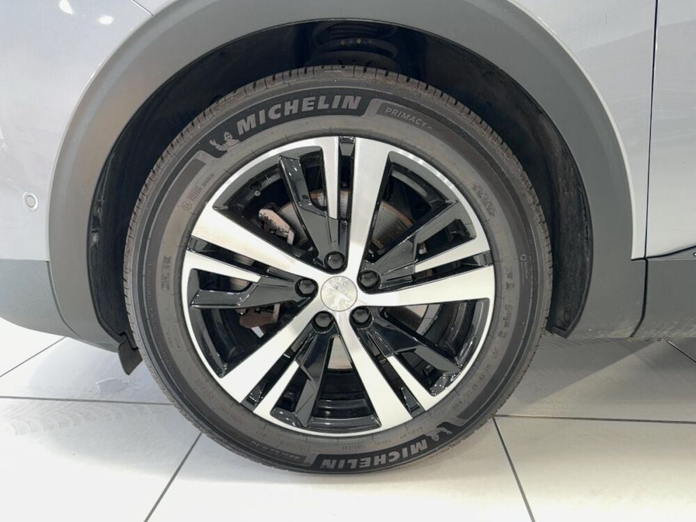 3008 1.6 HYBRID4 300 E-EAT8 GT 2023 occasion 63300 Thiers