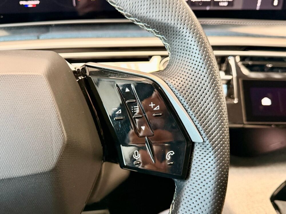 3008 1.2 HYBRID 145 E-DCS6 GT 2025 occasion 63360 Gerzat