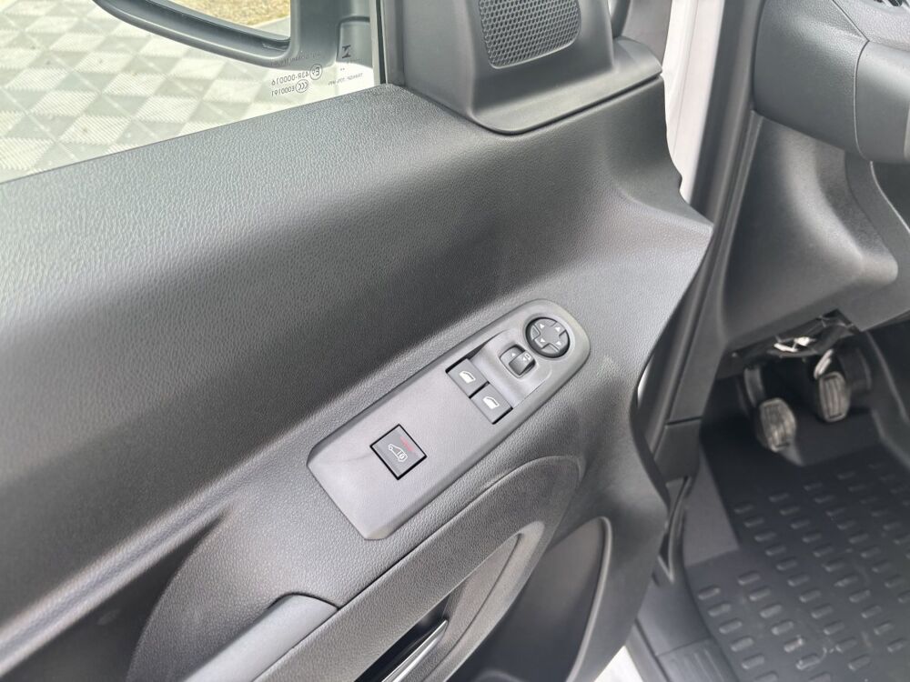 Jumpy M Diesel CU standard 100 ch Manuelle 2026 occasion 69330 Meyzieu
