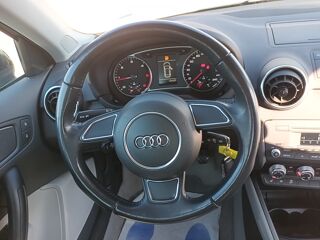 A1 1.6 TDI 90 ATTRACTION 2012 occasion 35210 Ch&acirc;tillon-en-Vendelais