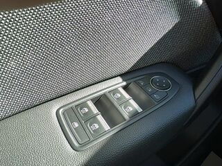 Captur techno full hybrid E-Tech 160 ch - 26 2026 occasion 40160 Parentis-en-Born