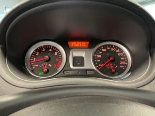 Clio Dynamique TomTom 1.2 TCE 100 Eco2 2012 occasion 35210 Ch&acirc;tillon-en-Vendelais