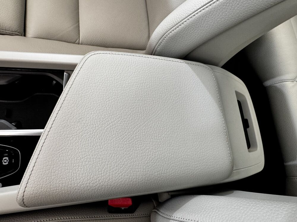 XC60 Recharge T8 390 Geartro 8 Inscription 2021 occasion 91580 &Eacute;tr&eacute;chy