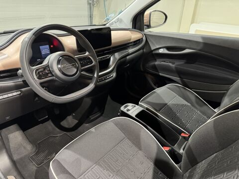 500 24kWh Pack Style 2023 occasion 76360 Barentin