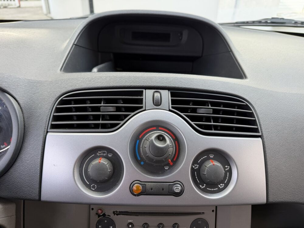 Kangoo Expression 1.5 dCi 85 Eco2 2009 occasion 53210 Soulg&eacute;-sur-Ouette