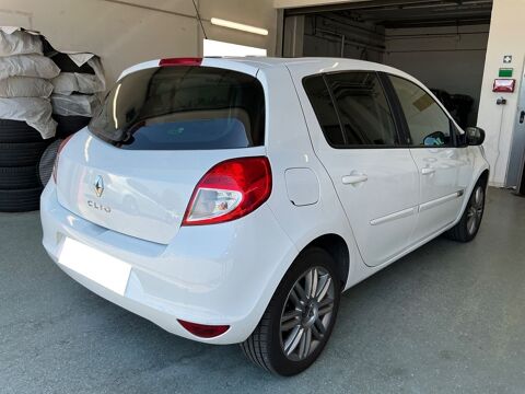 Clio Dynamique TomTom 1.2 TCE 100 Eco2 2011 occasion 35210 Ch&acirc;tillon-en-Vendelais
