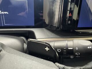 Ypsilon 1.2 Ibrida 100ch eDCT6 LX 2025 occasion 76360 Barentin
