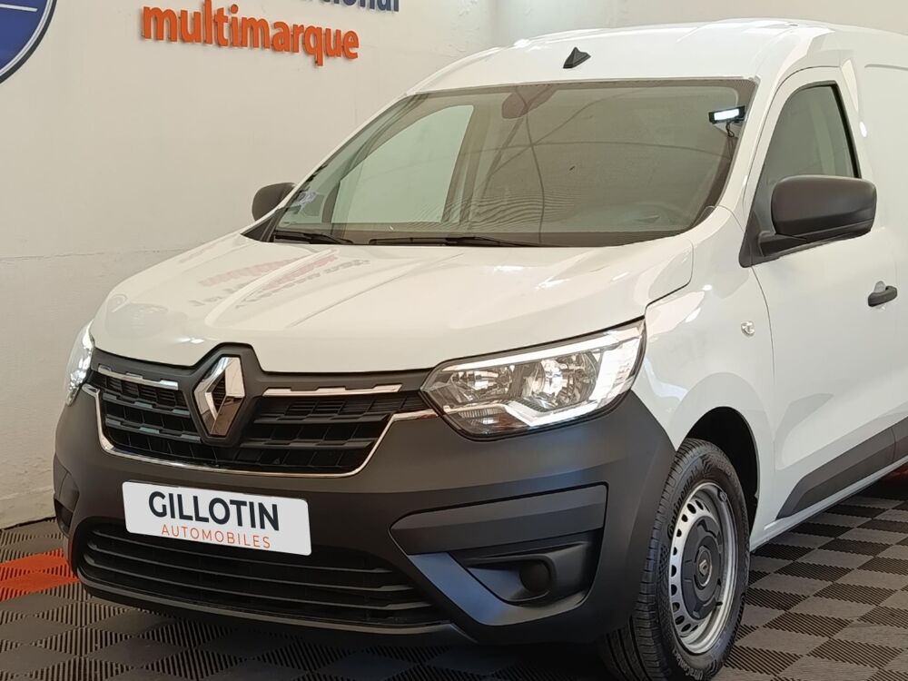 Jumpy Confort - Tce 100-22 2023 occasion 91580 &Eacute;tr&eacute;chy