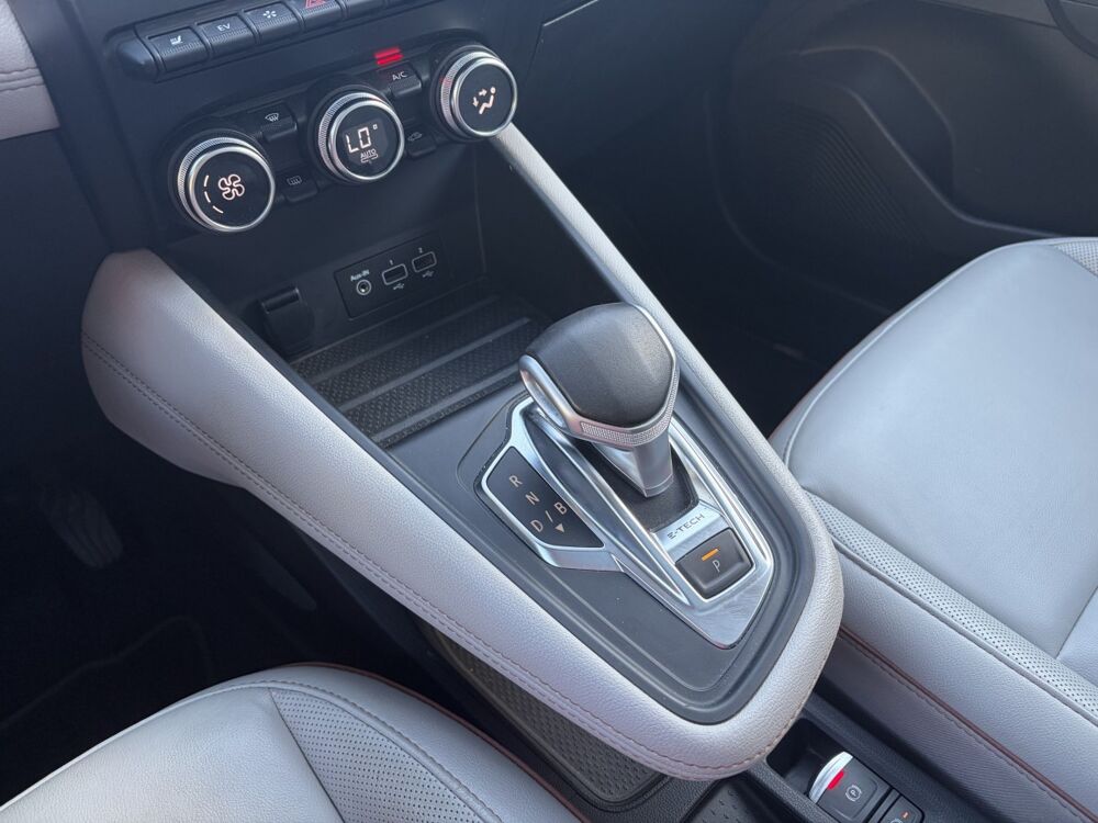 Captur Initiale Paris E-TECH Plug-in 160 2020 occasion 38370 Saint-Clair-du-Rh&ocirc;ne