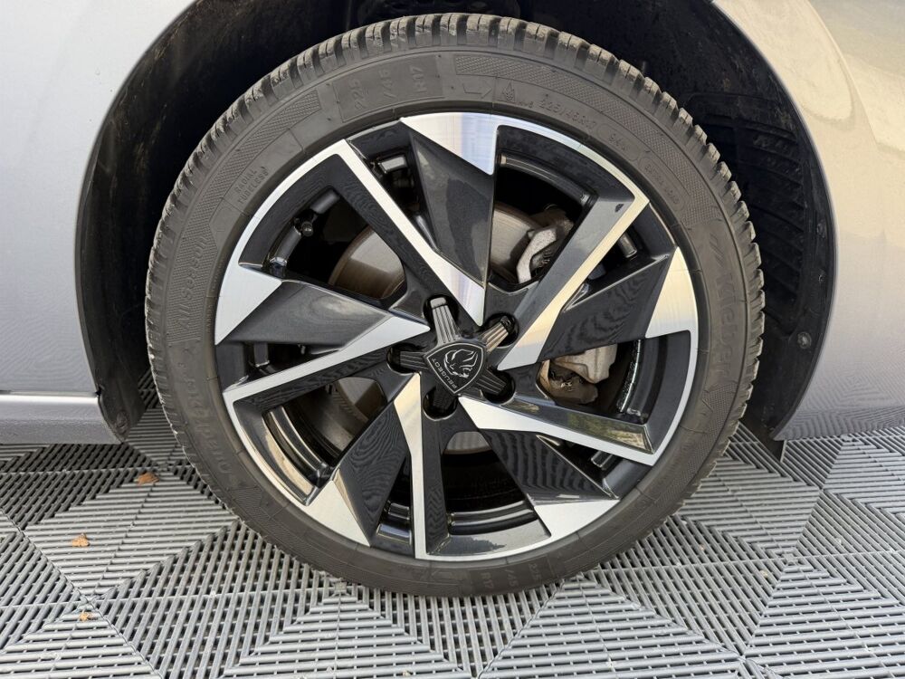 308 SW Hybrid 145 e-DCS6 ALLURE 2025 occasion 69330 Meyzieu