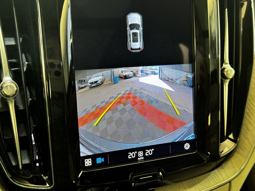 XC60 Recharge T8 390 Geartro 8 Inscription 2021 occasion 91580 &Eacute;tr&eacute;chy