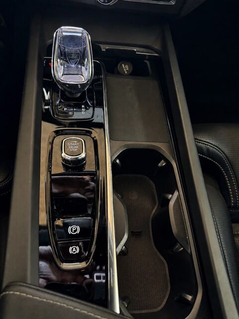 XC60 PHEV T8 AWD Ultra Dark Black &eacute;dition 455 Bowers Suspension P 2024 occasion 69007 Lyon