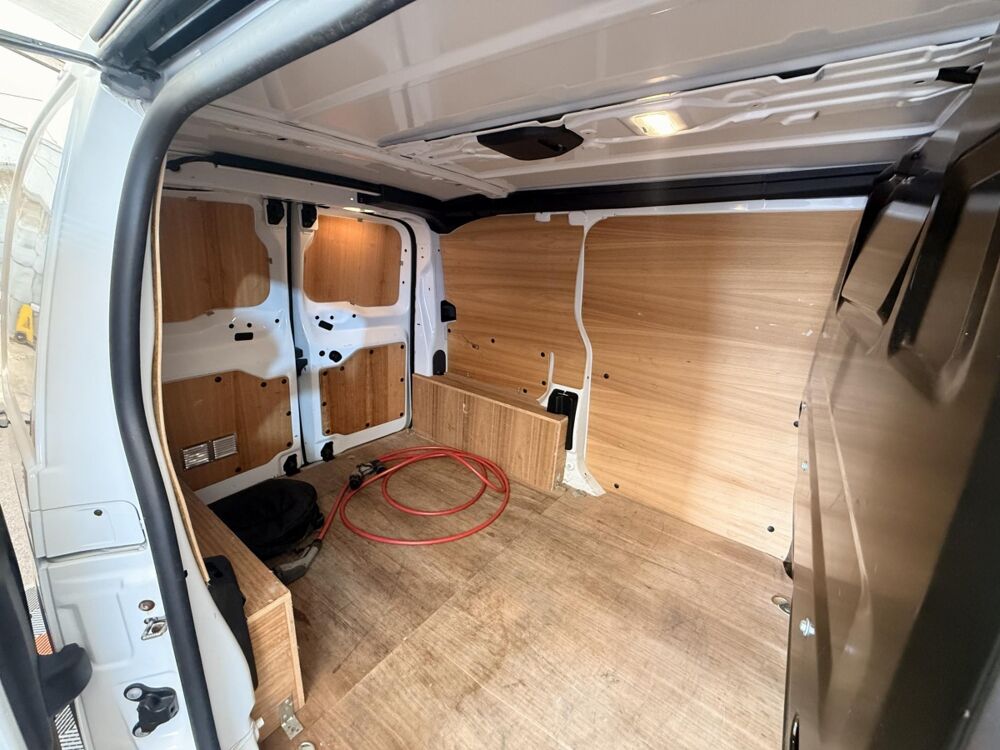 Jumpy Taille XS 100% &euml;lectric 50kWh Cityvan 2022 occasion 91580 &Eacute;tr&eacute;chy