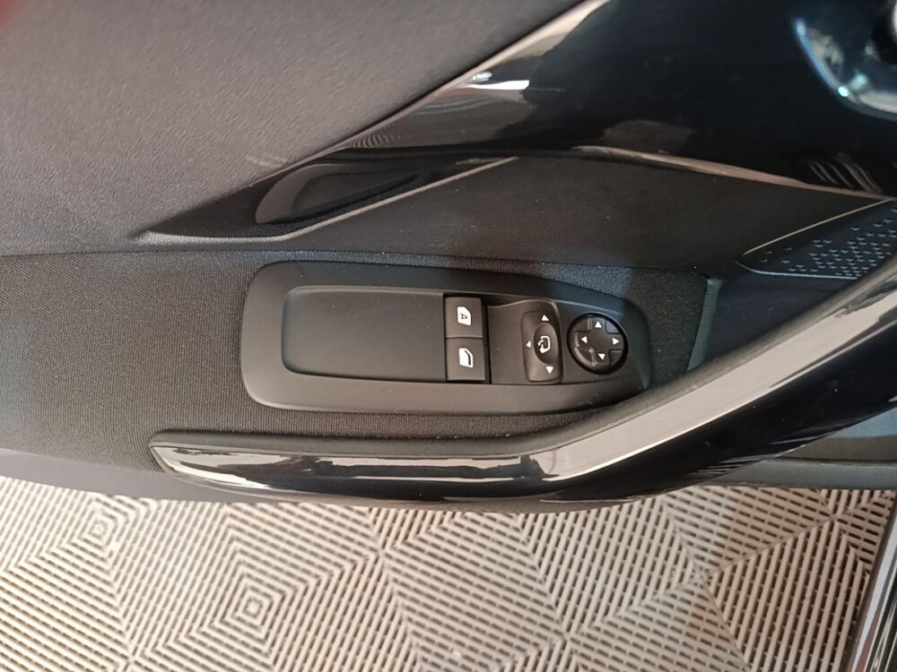 208 BlueHDi 75 PREMIUM PACK 2018 occasion 91580 &Eacute;tr&eacute;chy