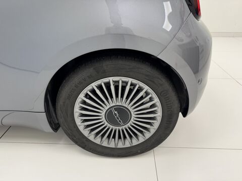 500 C 42kWh Pack Confort & Style 2023 occasion 76360 Barentin