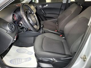 A1 1.6 TDI 105 AMBIENTE 2013 occasion 93600 Aulnay-sous-Bois