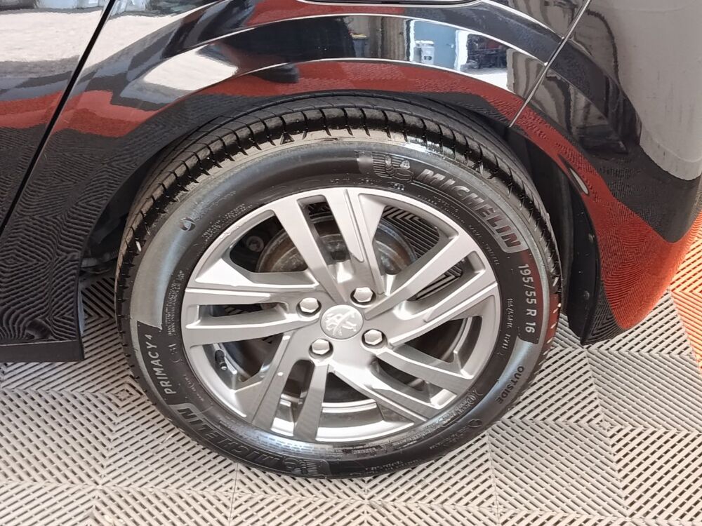 208 PureTech 100 S&S Style 2022 occasion 91580 &Eacute;tr&eacute;chy