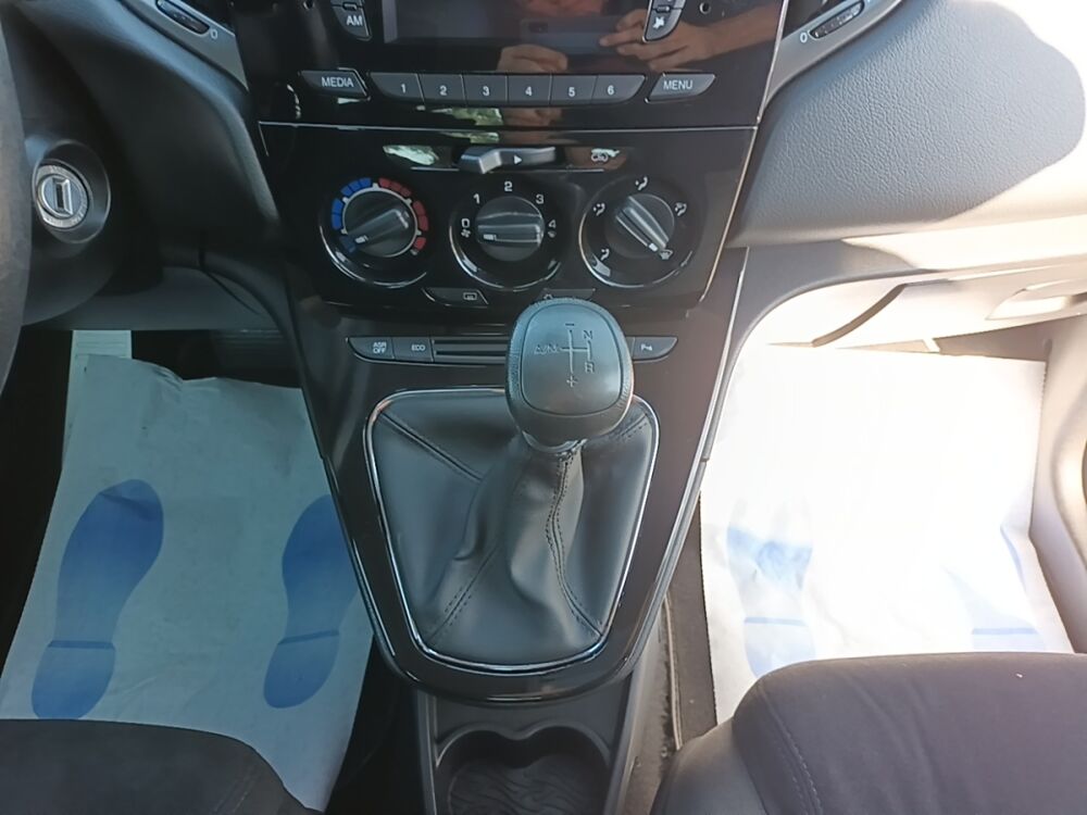 Ypsilon 0,9 TwinAir 85 ch Stop&Start Gold DFS 2011 occasion 35210 Ch&acirc;tillon-en-Vendelais