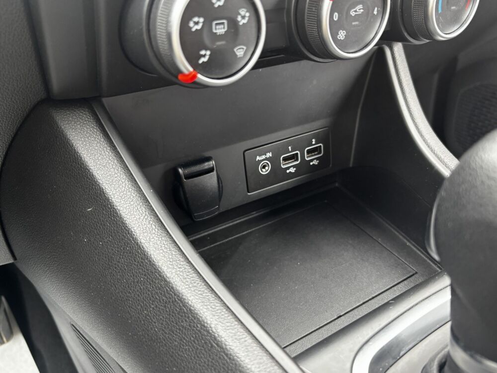 Captur Business Blue dCi 115 EDC DISTRIBUTION OK 2020 occasion 86440 Mign&eacute;-Auxances