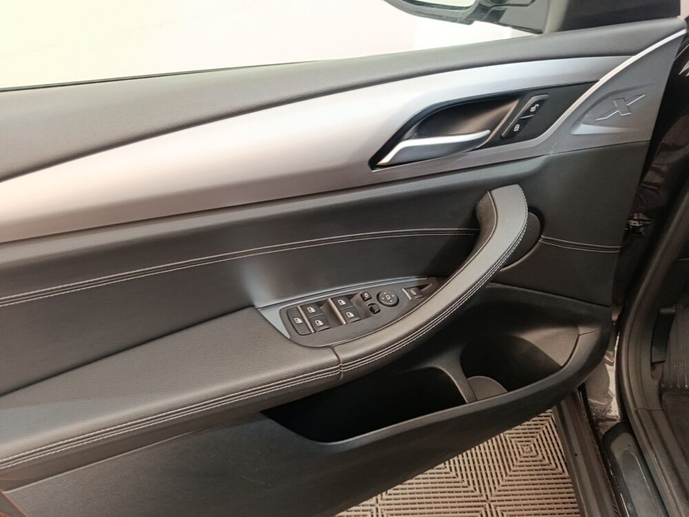 X3 xDrive20d 190ch Business Design BVA8 2020 occasion 91580 &Eacute;tr&eacute;chy