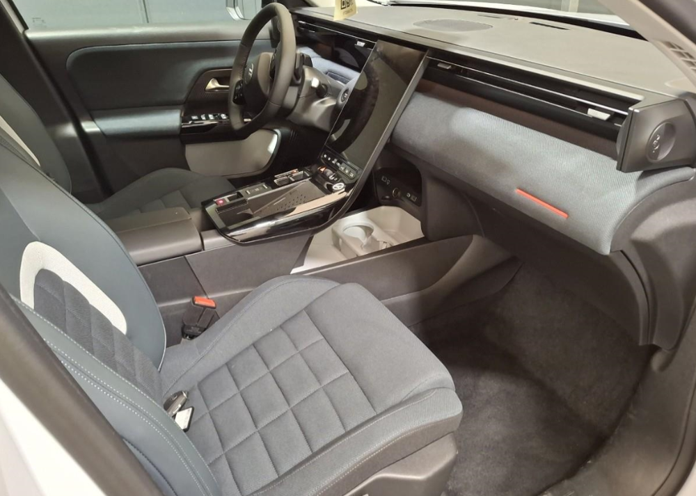 C5 aircross Hybride 145ch auto PLUS 2026 occasion 63360 Gerzat