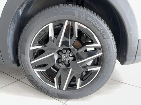 3008 1.2 HYBRID 145 E-DCS6 ALLURE 2025 occasion 63300 Thiers