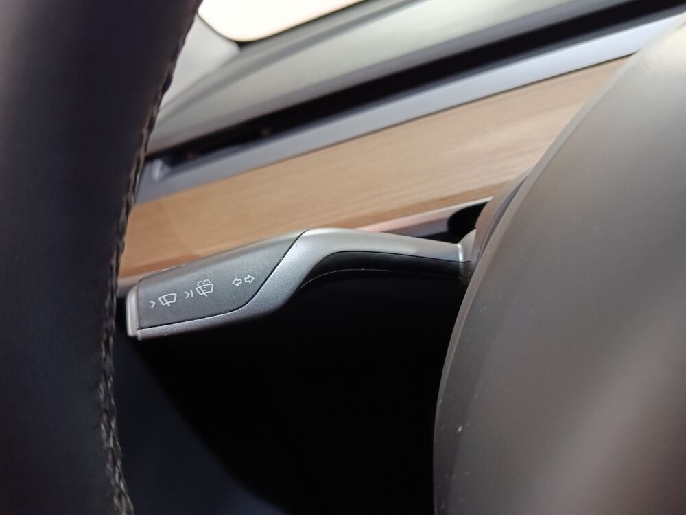 Model Y Grande Autonomie Dual-Motor AWD 2023 occasion 91580 &Eacute;tr&eacute;chy